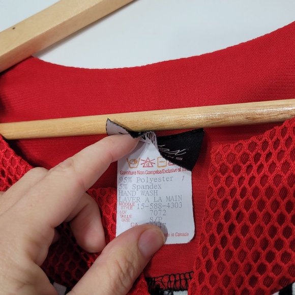 ARTEX Fashions Women's Red Black  White Geometric Long Sleeve Blazer Zip-Up Sz S - Picture 7 of 11